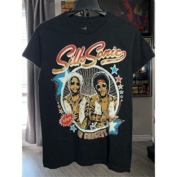 Silk Sonic Live Distressed Tour Tee - Picture 1 of 6